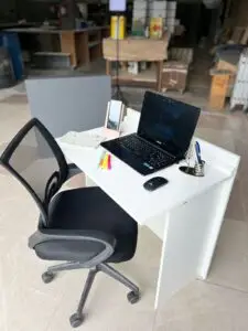 Mesa home office - imagem 9